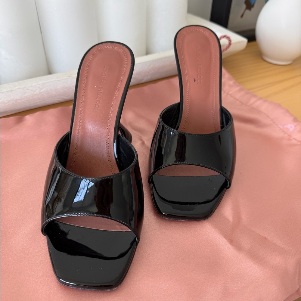 Amina Muaddi Lupita Mules